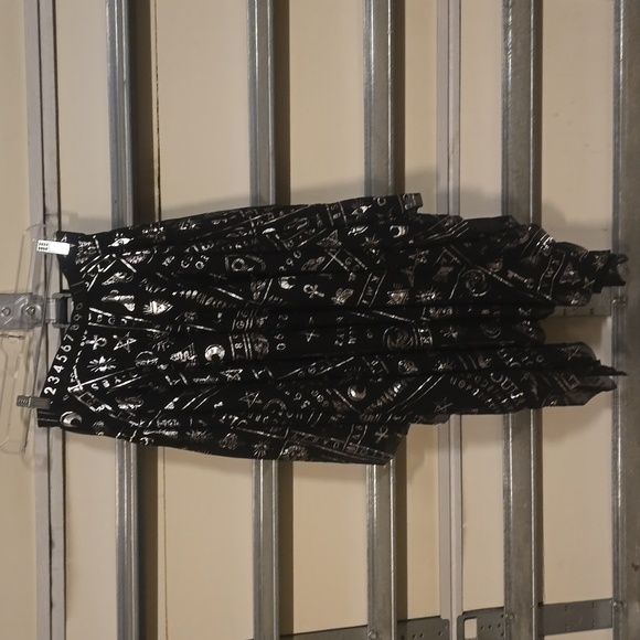 NWT! Blackmilk Ouija Handkerchief Skirt M - Picture 3 of 4